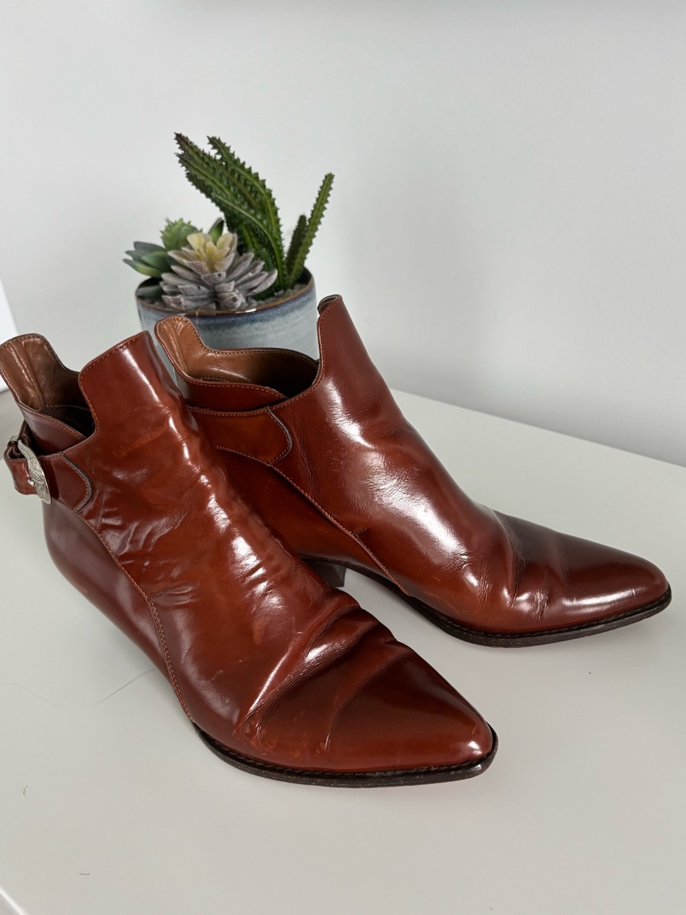 Source Unknown Women's Pointed Ankle Booties in Cognac Brown
